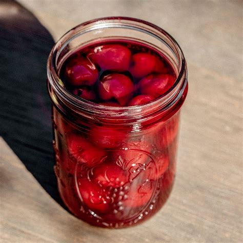 brandied-cocktail-cherries-recipe-liquorcom image
