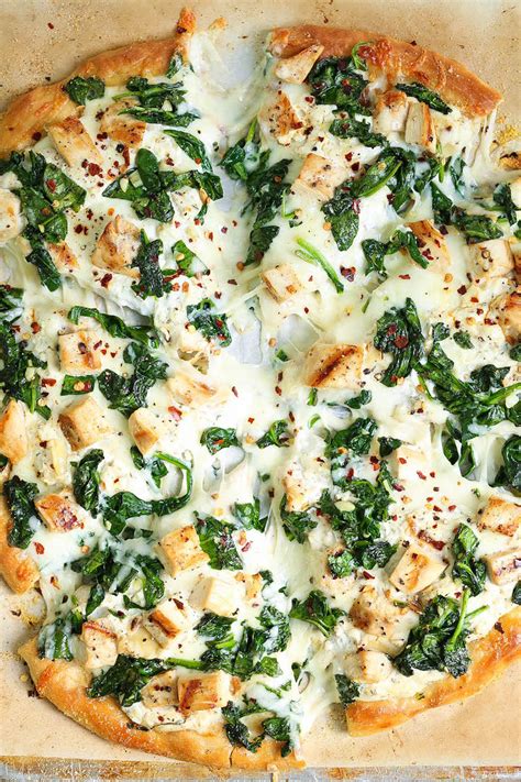 roasted-garlic-chicken-and-spinach-white-pizza image
