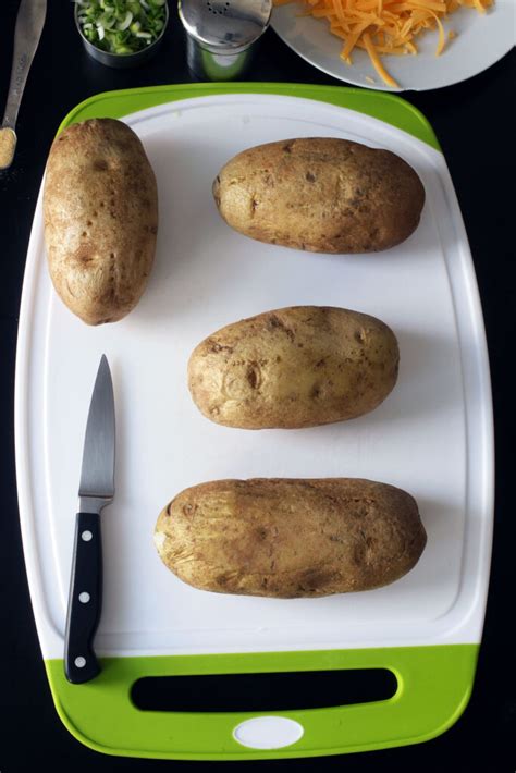 20-things-to-make-with-leftover-baked-potatoes-good image