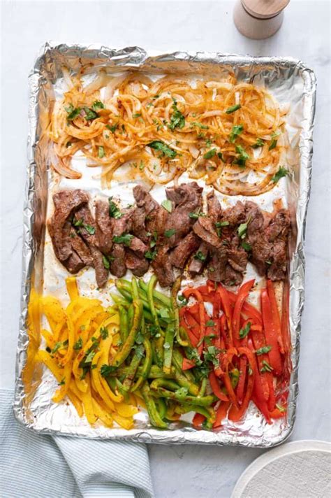 sheet-pan-steak-fajitas-oven-recipe-feelgoodfoodie image