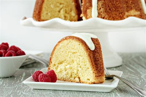 lime-coconut-sour-cream-bundt-cake-my-baking image