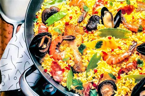 chinese-paella-yan-can-cook image