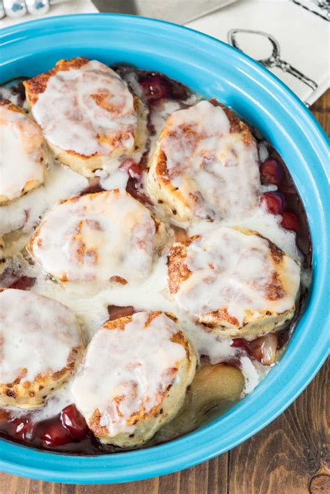 cinnamon-roll-cobbler-crazy-for-crust image