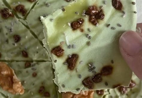 no-bake-and-guilt-free-matcha-yoghurt-bark image