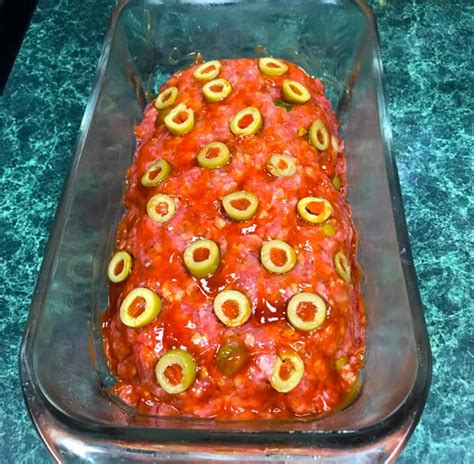 nanas-easy-and-delicious-meatloaf-recipe-mom image