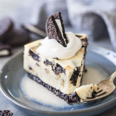 oreo-cheesecake-so-creamy-loaded-with-cookies image