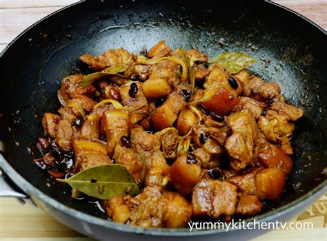 humba-recipe-yummy-kitchen image