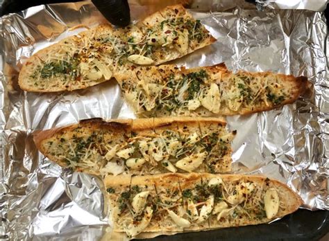 how-to-make-ina-gartens-new-garlic-bread-recipe-review image