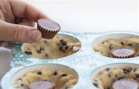 chocolate-chip-cookie-cups-with-reeses-peanut-butter image