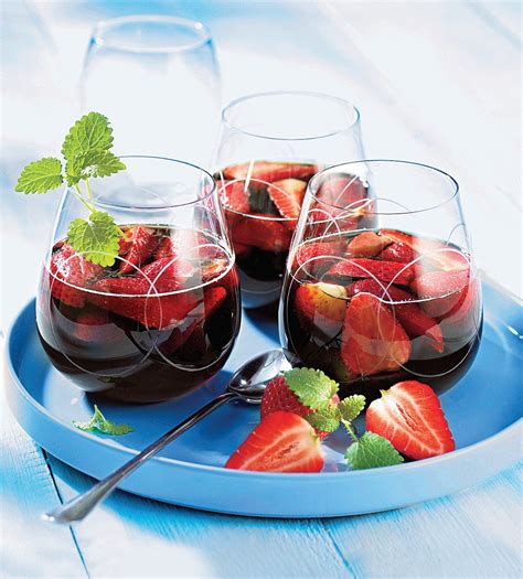 very-berry-sangria-womans-world image