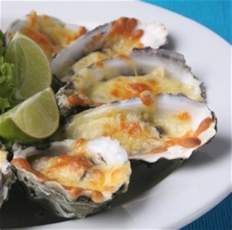 how-to-make-the-famous-oysters-rockefeller-oyster image