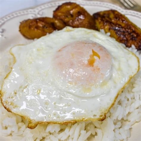 arroz-con-huevo-frito-cook2eatwell image