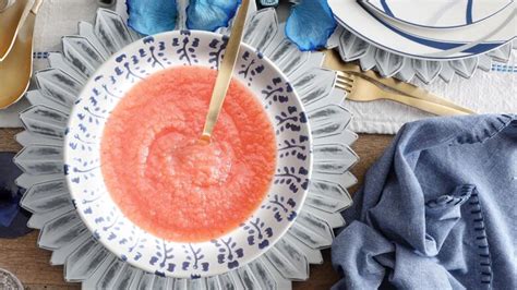 pretty-in-pink-indeed-this-applesauce-may-steal-the image