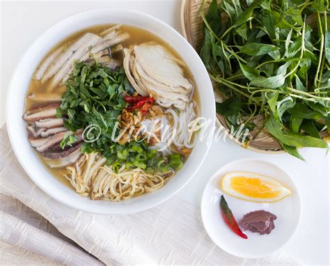 hanoi-noodle-soup-with-ham-chicken-and-shrimp-bun-thang image