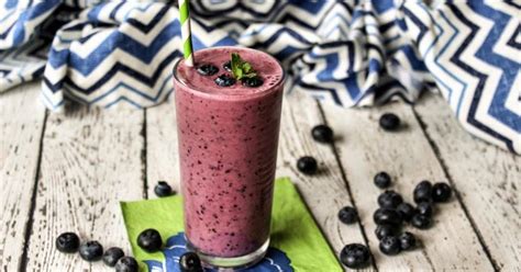 10-best-blueberry-yogurt-smoothie-recipes-yummly image