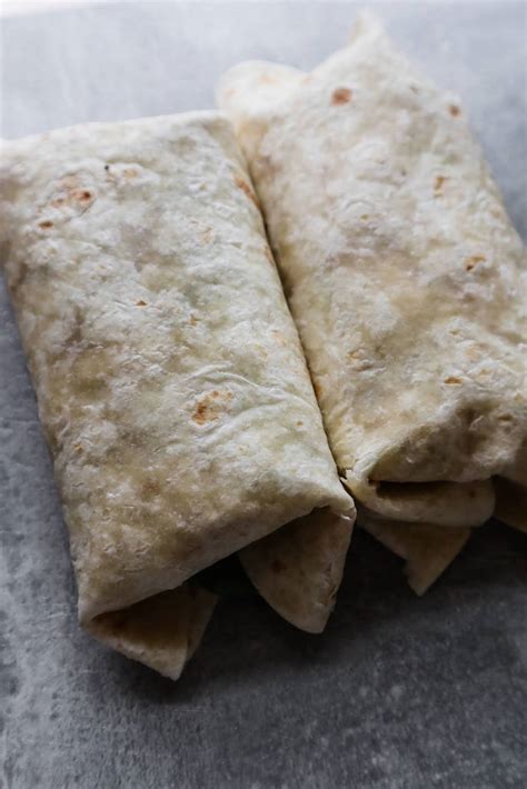 15-minute-healthy-spicy-chicken-wraps-homemade image
