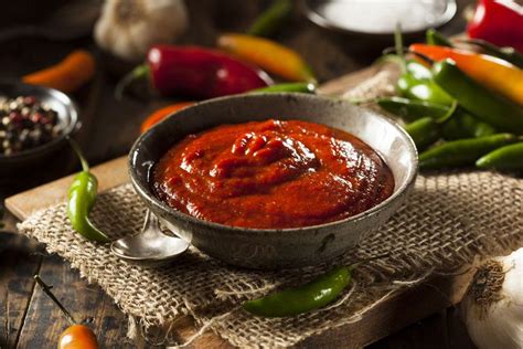 organic-homemade-hot-sauce-recipes-pepper-joes image