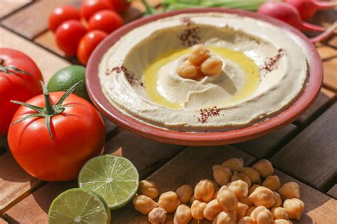traditional-lebanese-hummus-recipe-the-middle-eat image