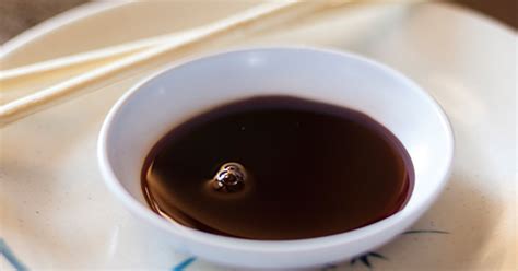 whats-the-best-substitute-for-soy-sauce-here-are-10 image