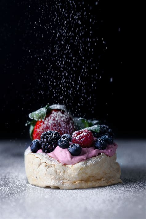 mixed-berry-cheesecake-pizza-wife-mama-foodie image