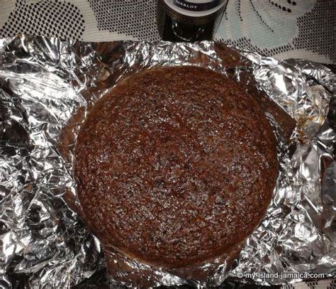 jamaican-black-cake-the-original-recipe-simple-easy image