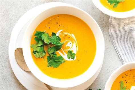 dairy-free-roasted-carrot-bisque-recipe-with-4-cream image