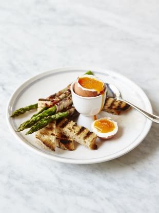 boiled-eggs-and-asparagus-soldiers-egg-recipes-jamie image