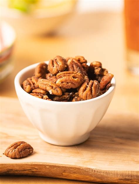 savory-toasted-pecans-easy-finger-foods-1-on-the-go image