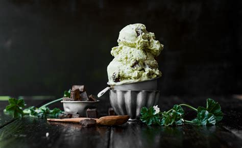 dairy-free-mint-ice-cream-paleo-gluten-free image