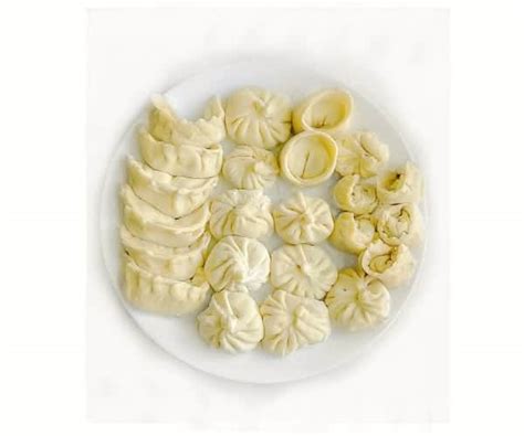how-to-make-momos-at-home-dumpling-pierogi-gyoza-tips image