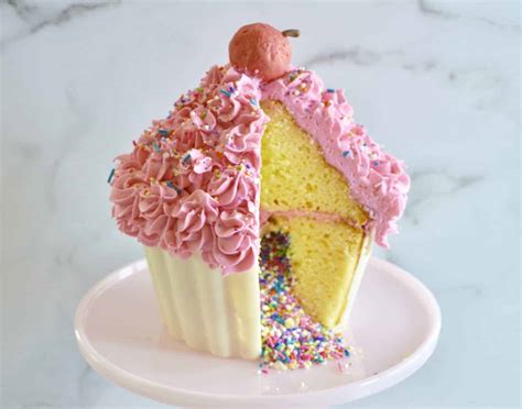 giant-cupcake-cake-sprinkle-surprise-this-delicious image