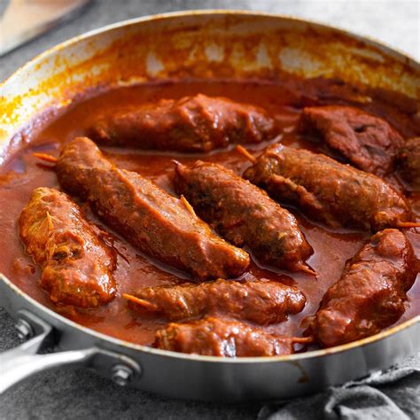 beef-braciole-with-tomato-sauce-braciole-pugliesi image