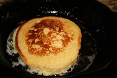 southern-cornbread-recipe-baked-or-pan-fried-version image
