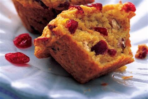 cranberry-walnut-muffins-canadian-goodness image