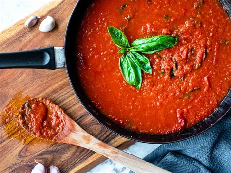 san-marzano-tomato-sauce-30-minute image