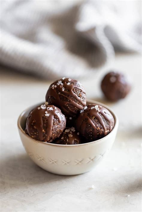 dark-chocolate-mint-protein-balls-paleo-refined image