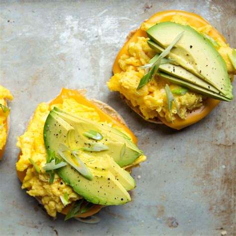 scrambled-egg-and-avocado-breakfast-sandwiches image