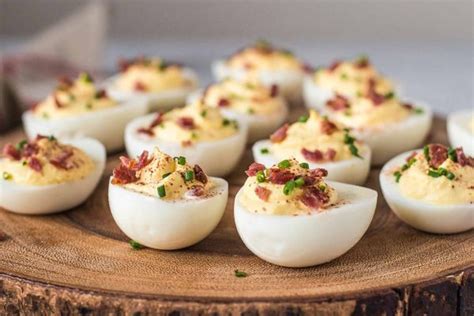 balsamic-bacon-deviled-eggs-the-spicy-olive image