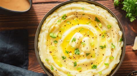 french-onion-dip-will-take-your-mashed-potatoes-to-the image