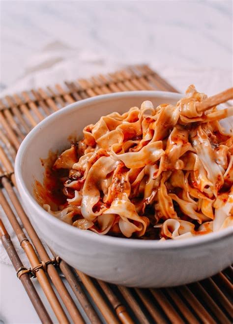 perfect-peanut-noodles-fast-recipe-the-woks-of-life image