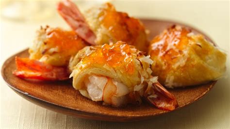island-coconut-shrimp-rolls-recipe-pillsburycom image