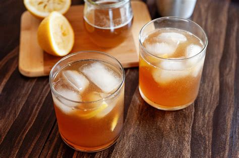 gold-rush-cocktail-recipe-simply image