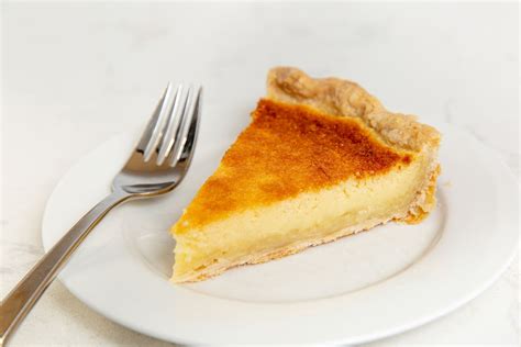 where-to-eat-the-best-buttermilk-pie-in-the-world image