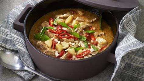 thai-massaman-chicken-curry-recipe-bbc-food image