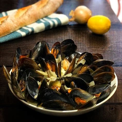 moules-marinire-french-mussels-recipe-amiable-foods image