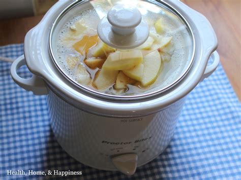 overnight-crockpot-oatmeal-with-fruit-and-vanilla image