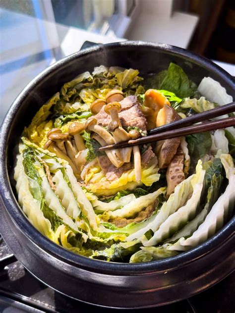 mille-feuille-nabe-japanese-hot-pot-easy image