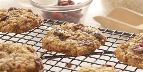 robinhood-cranberry-oat-cookies image