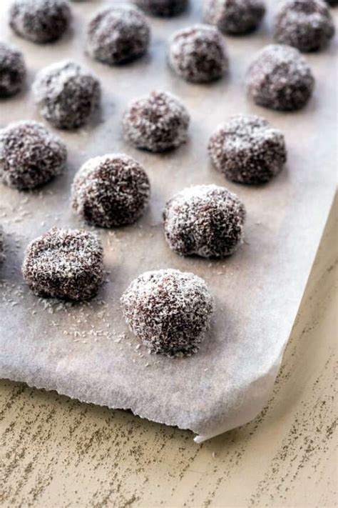 bourbon-balls-recipe-with-woodford-reserve-no-bake image