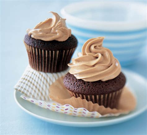 chocolate-mayonnaise-cupcakes-with-caramel image
